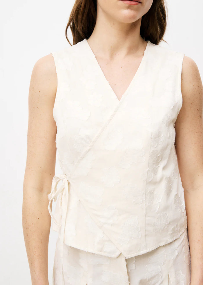 Chemzi Creme Top