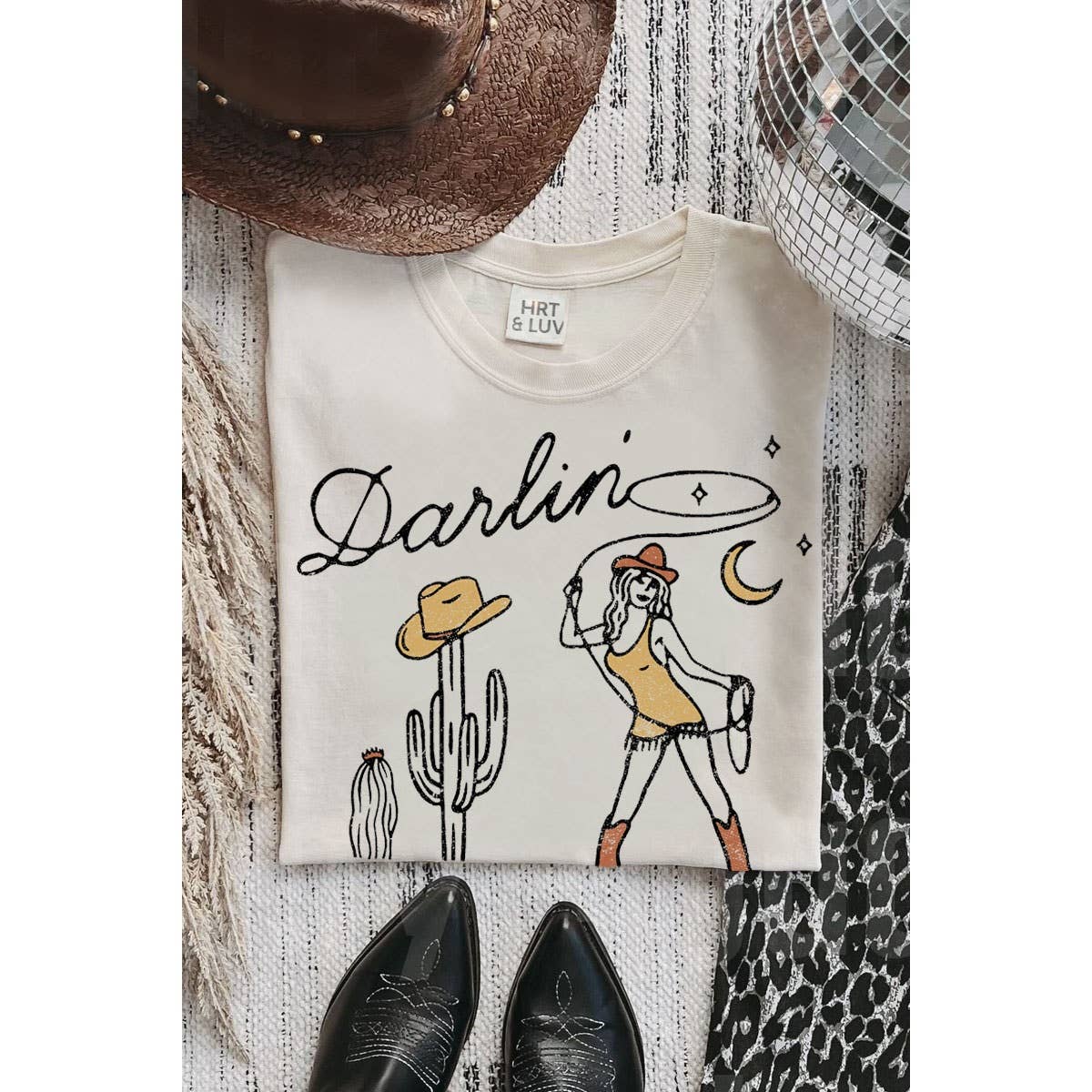 DARLIN DONT BE LIKE REST OF THEM MINERAL GRAPHIC TEE