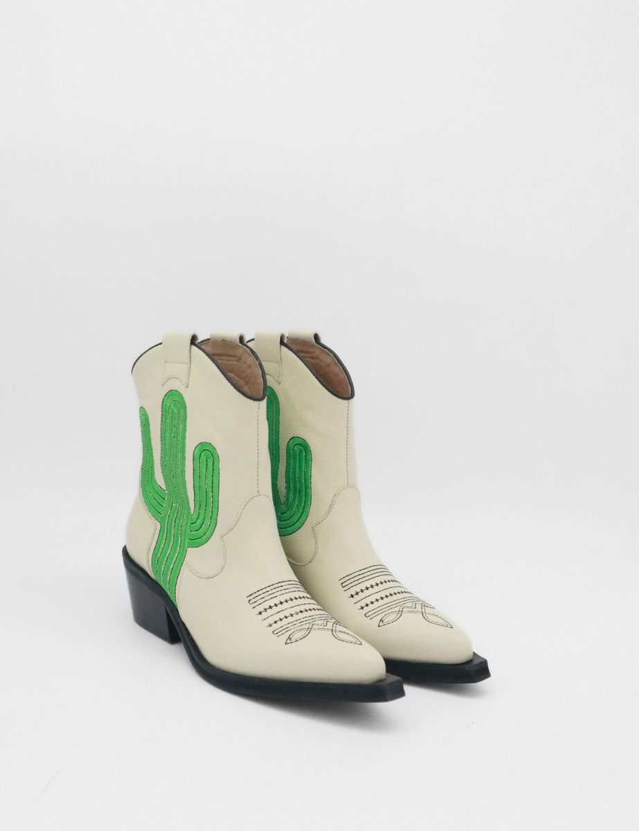 Oasis Western Cowboy Ivory Women's Leather Boots