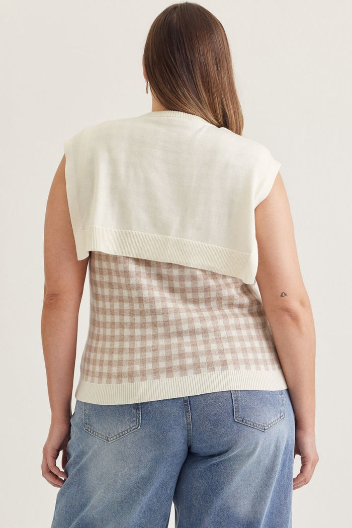 Gingham Sleeveless Sweater Knit Top Plus