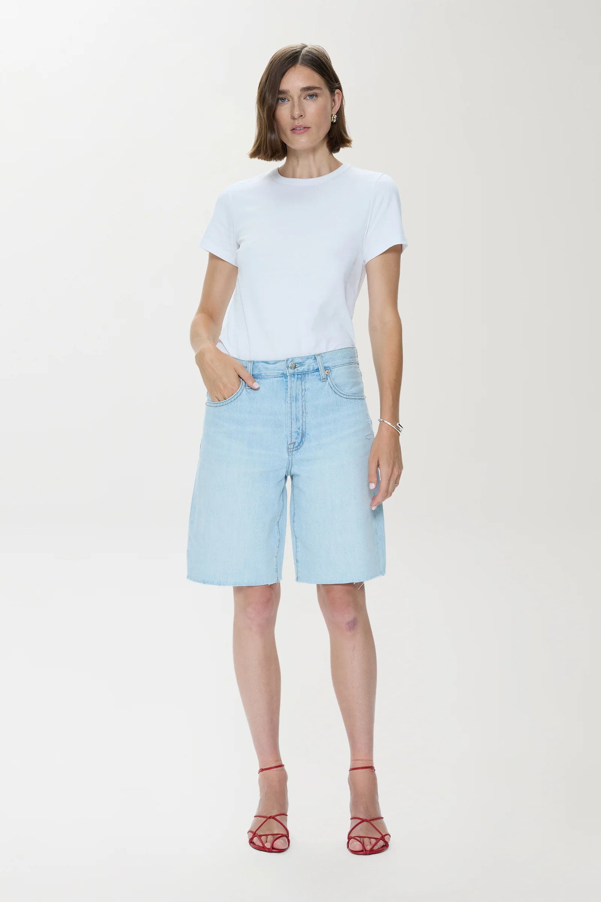 Nolan Relaxed Straight Cut Off - Postcards Vintage