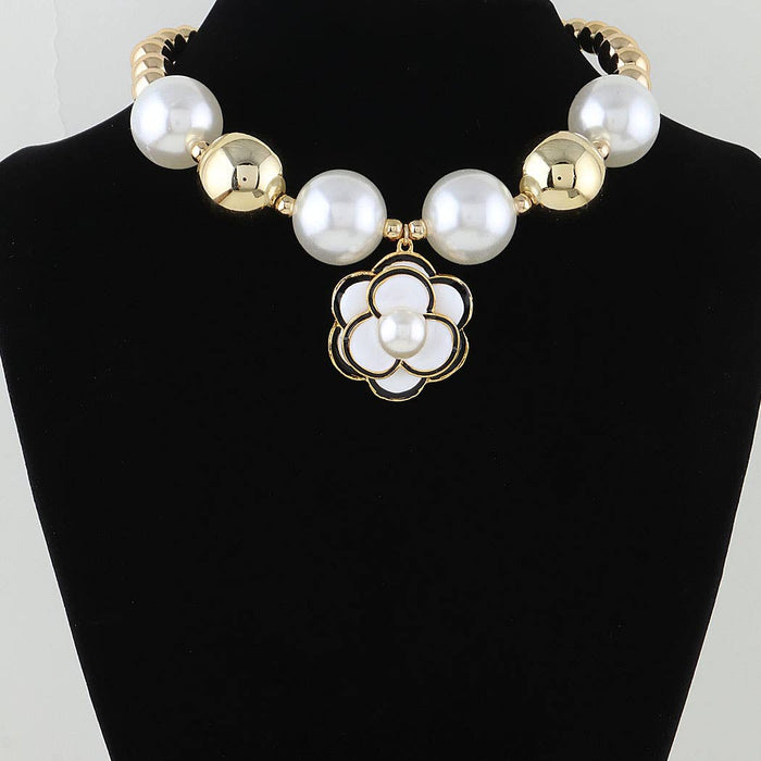 Pearled Blooming Rose Beaded Necklace