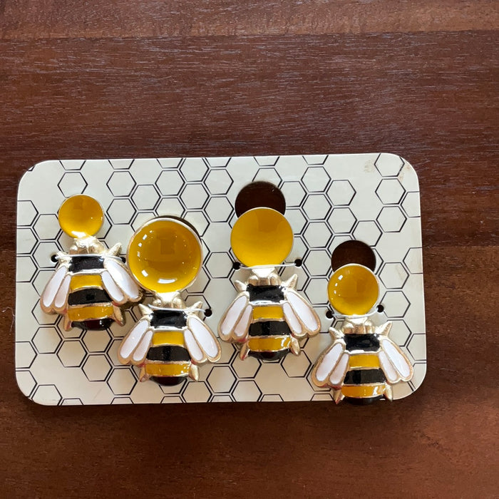 Bee measuring spoons