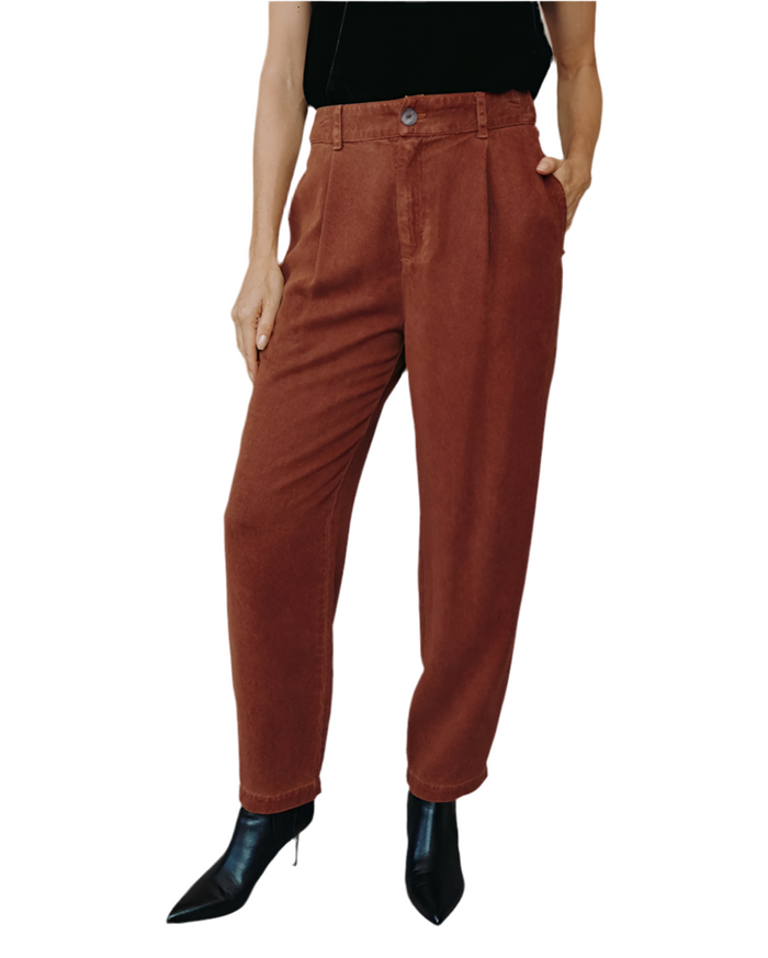 Single Pleat Pant- Honey Oak