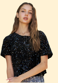 SHORT SLEEVE SEQUINED CROP TOP