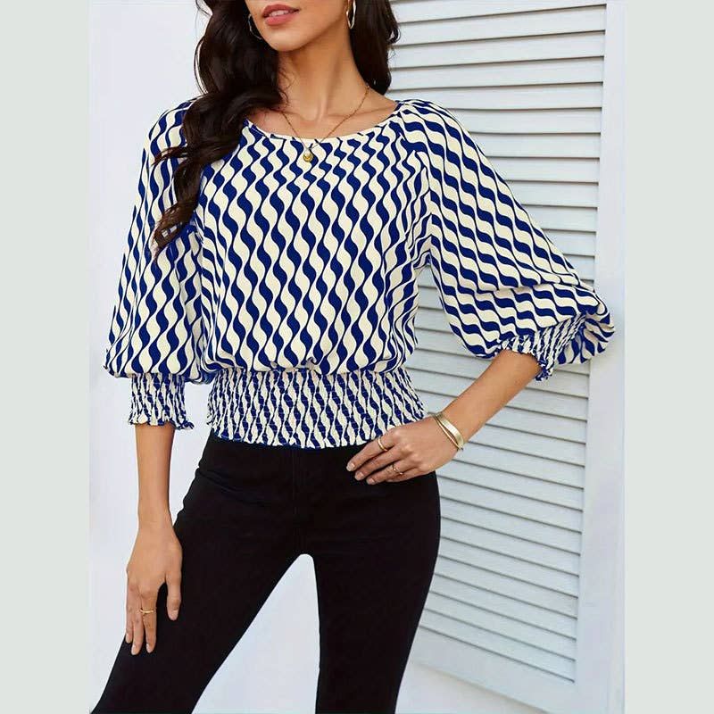 Waist-short-cut color-contrast print T-shirt