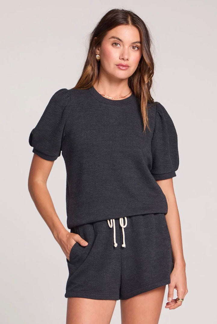 Short Sleeve Pullover- Black