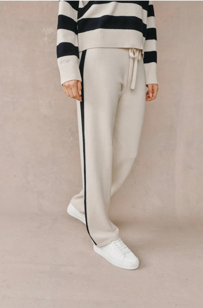Bella Dahl- Side Stripe Straight Leg Pant