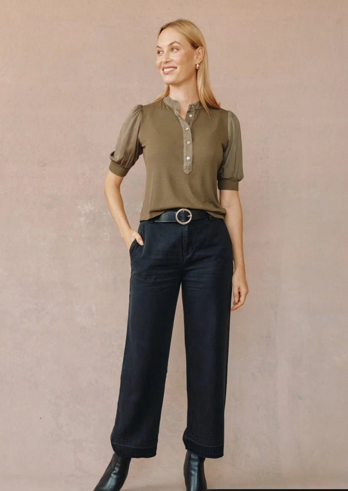 Bella Dahl- Placket Short Sleeve- Ivy Green