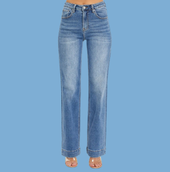 Straight High-Rise Medium Jeans