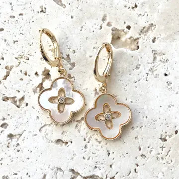 Clover Pearl Earrings