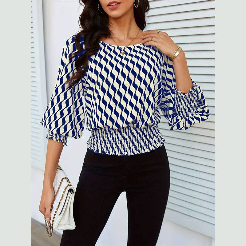 Waist-short-cut color-contrast print T-shirt